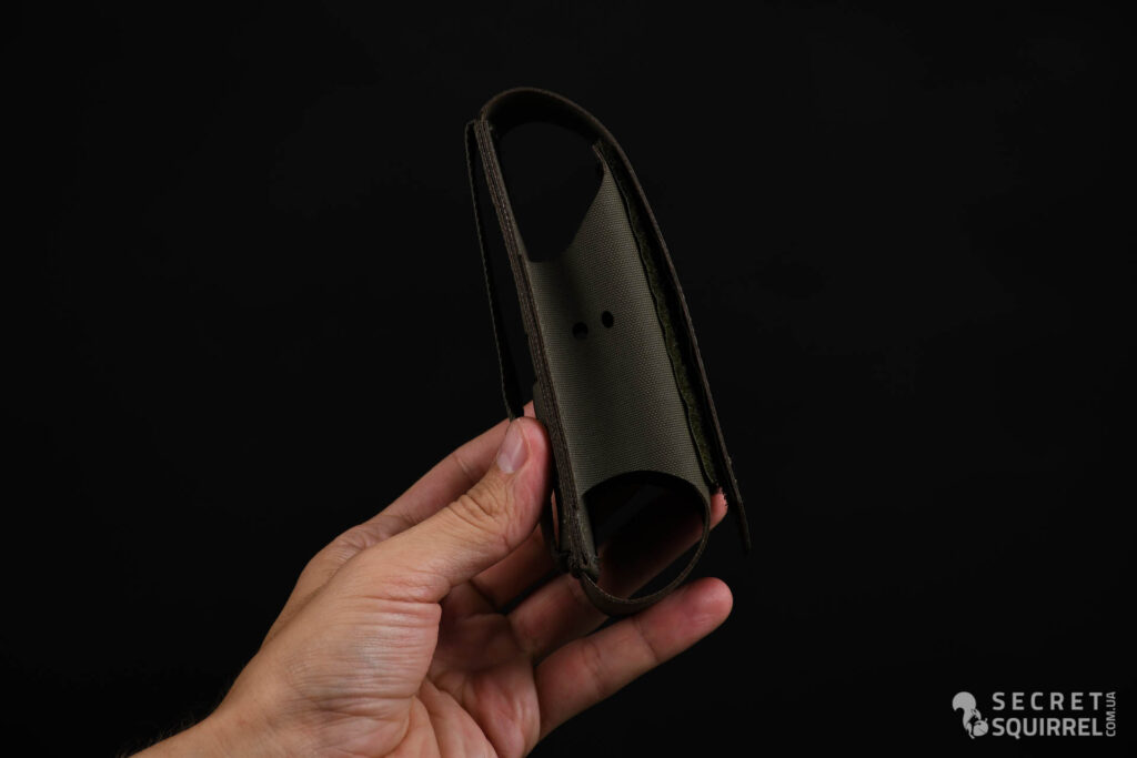Spiritus Systems TKO Pouch: вигляд збоку, отвори для пропускання шоккорду - secretsquirrel.com.ua